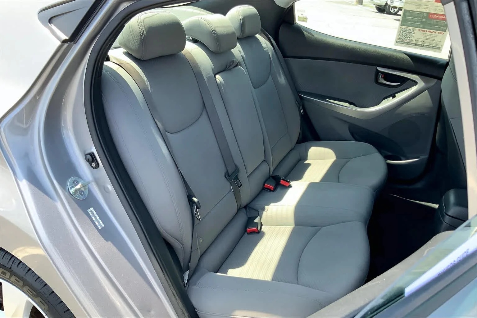 Used 2011 Titanium Gray Metallic Hyundai GLS image 17