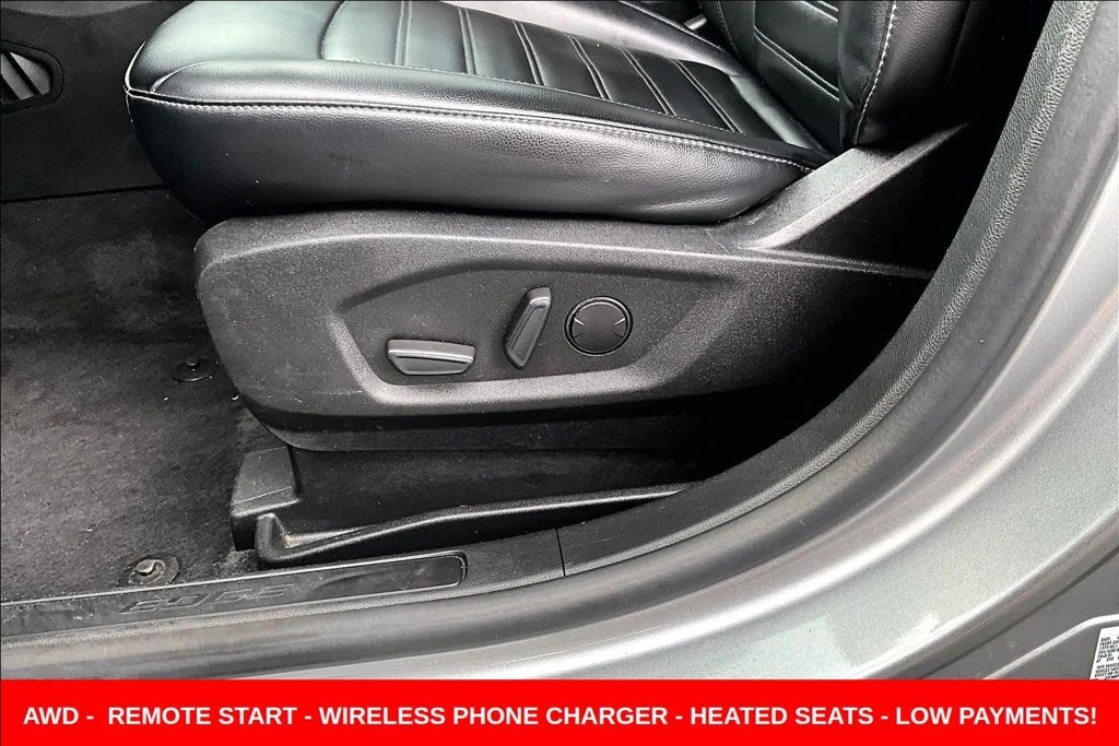 Used 2024 Silver Ford SEL image 41