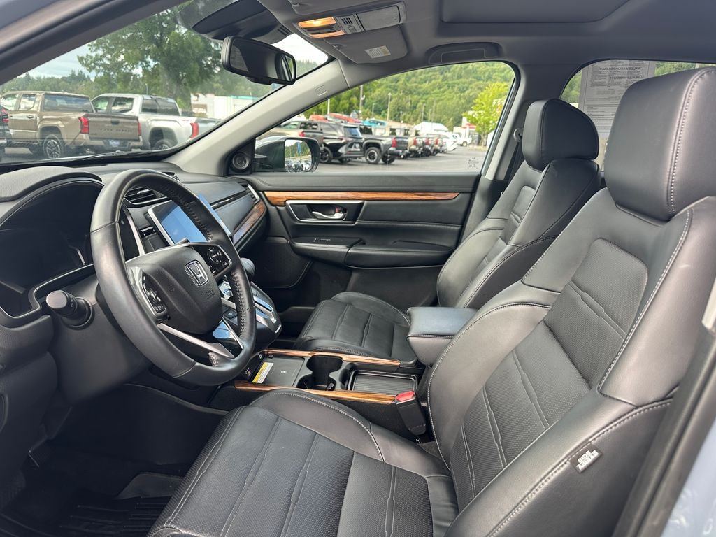 Used 2022 Sonic Gray Pearl Honda Touring image 13