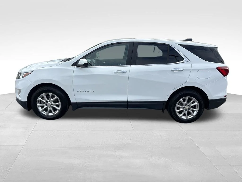 Used 2021 White Chevrolet LT image 2