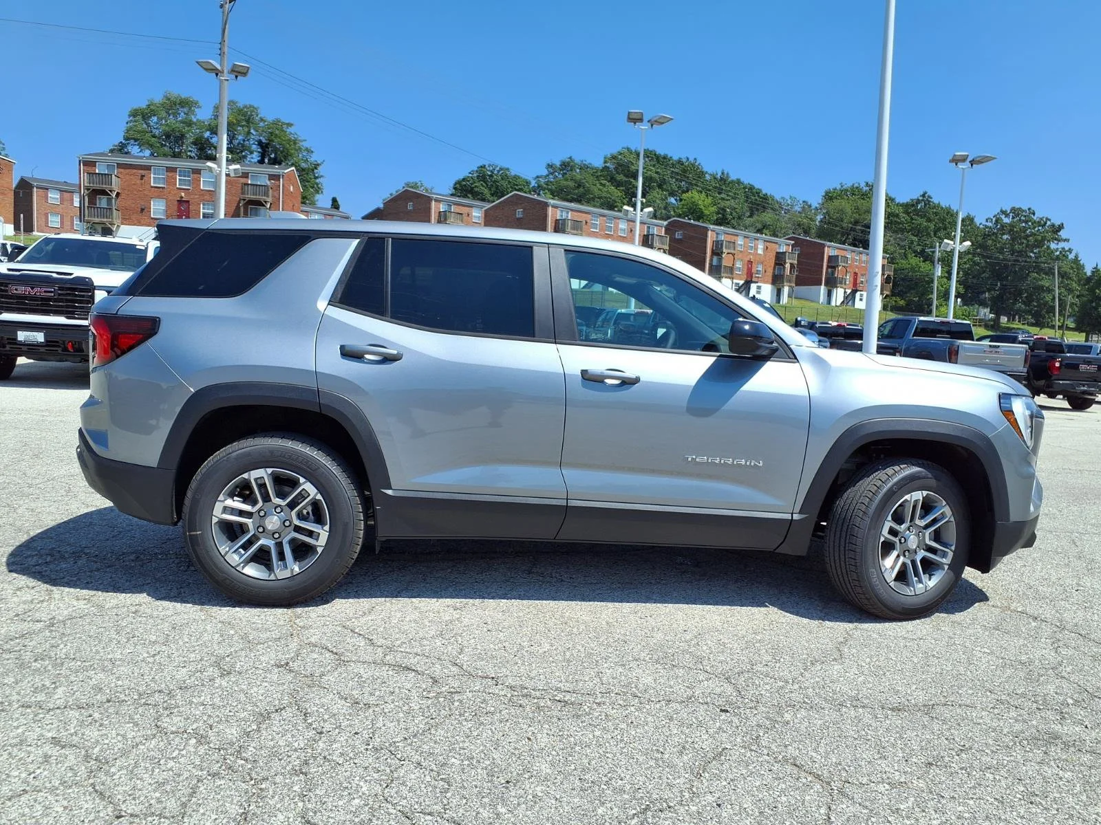 New 2027 Sterling Metallic GMC Elevation image 19