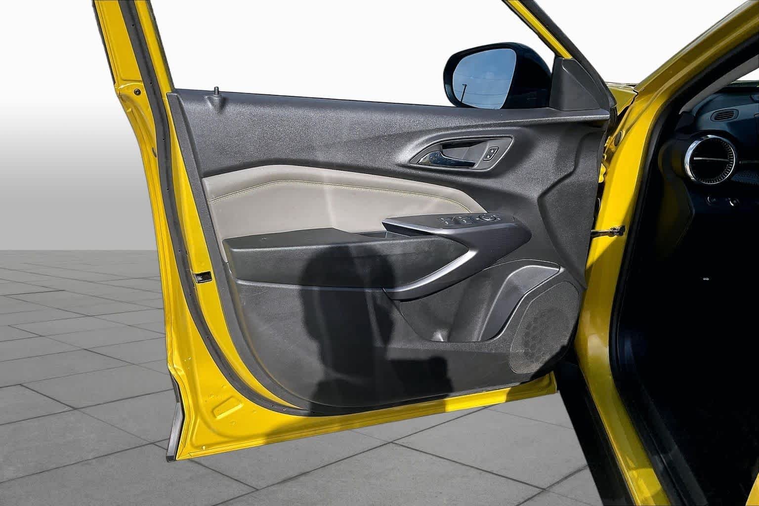 Used 2025 Nitro Yellow Metallic Chevrolet ACTIV image 21