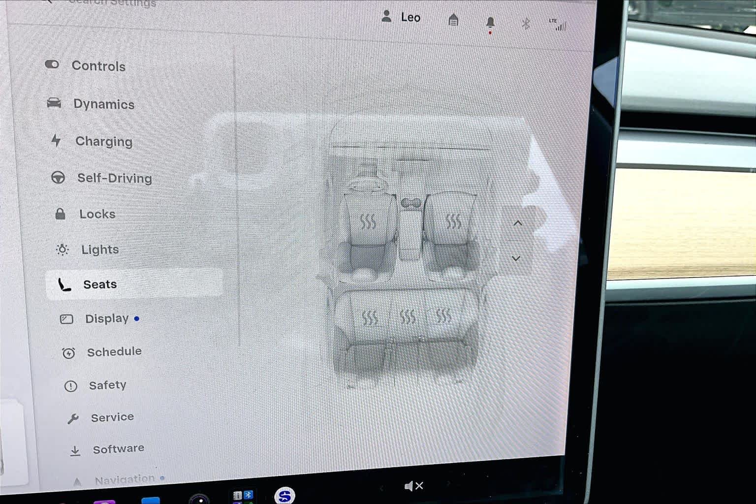 Used 2018 Pearl White Multi-Coat Tesla Long Range Battery image 30