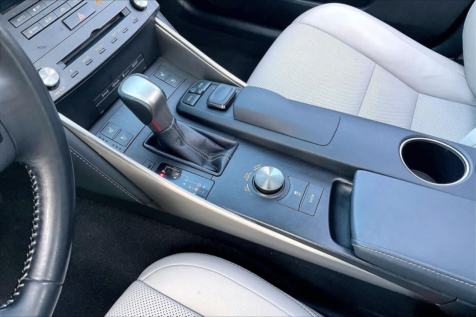 Used 2016 Atomic Silver Lexus  image 16
