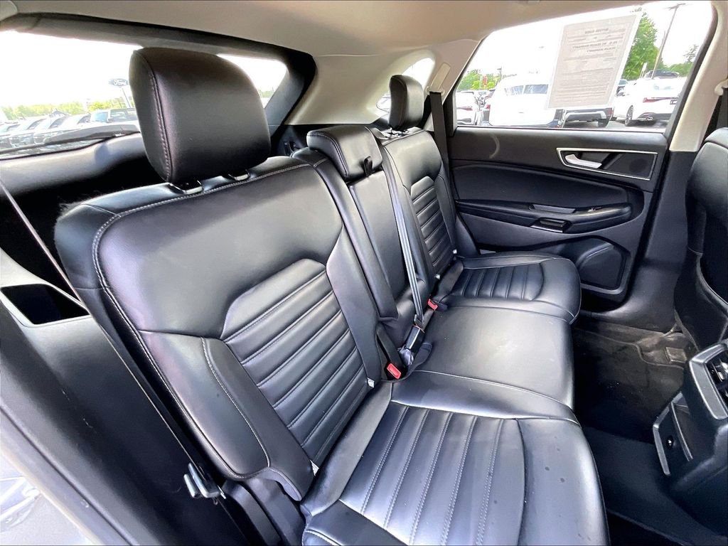 Used 2024 Iconic Silver Metallic Ford SEL image 15