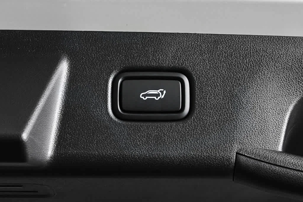 New 2026 Phantom Black Hyundai SEL FWD image 32