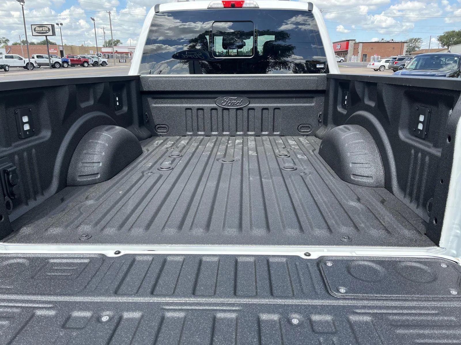 New 2026 Star White Metallic Tri-Coat Ford F-350® Platinum® image 6
