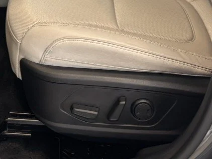 Used 2025 Gray Hyundai Limited image 16