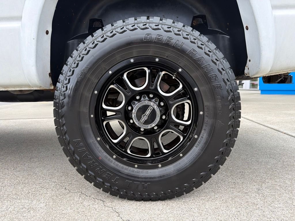 Used 2007 White Dodge SLT image 10