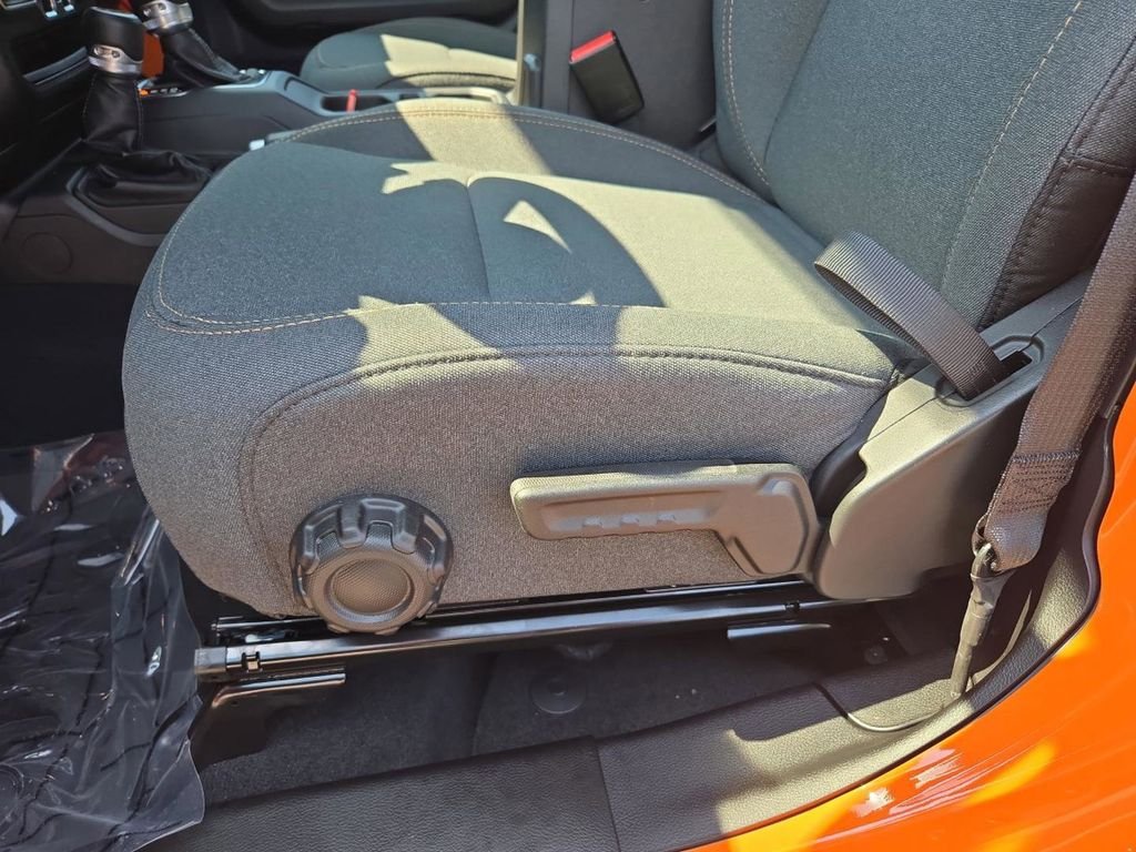 2025 Jeep Wrangler 4-Door Sport S - Photo 25