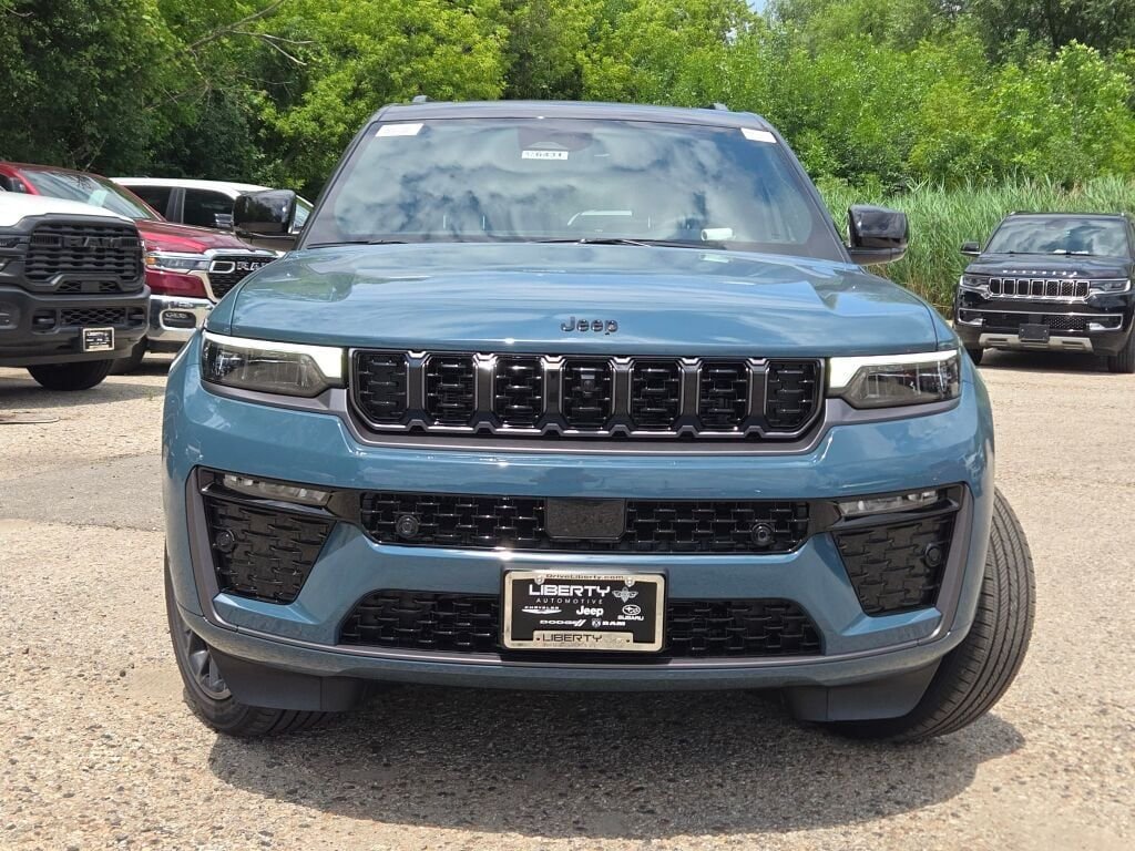 New 2026 Steel Blue Exterior Paint Jeep Summit image 4