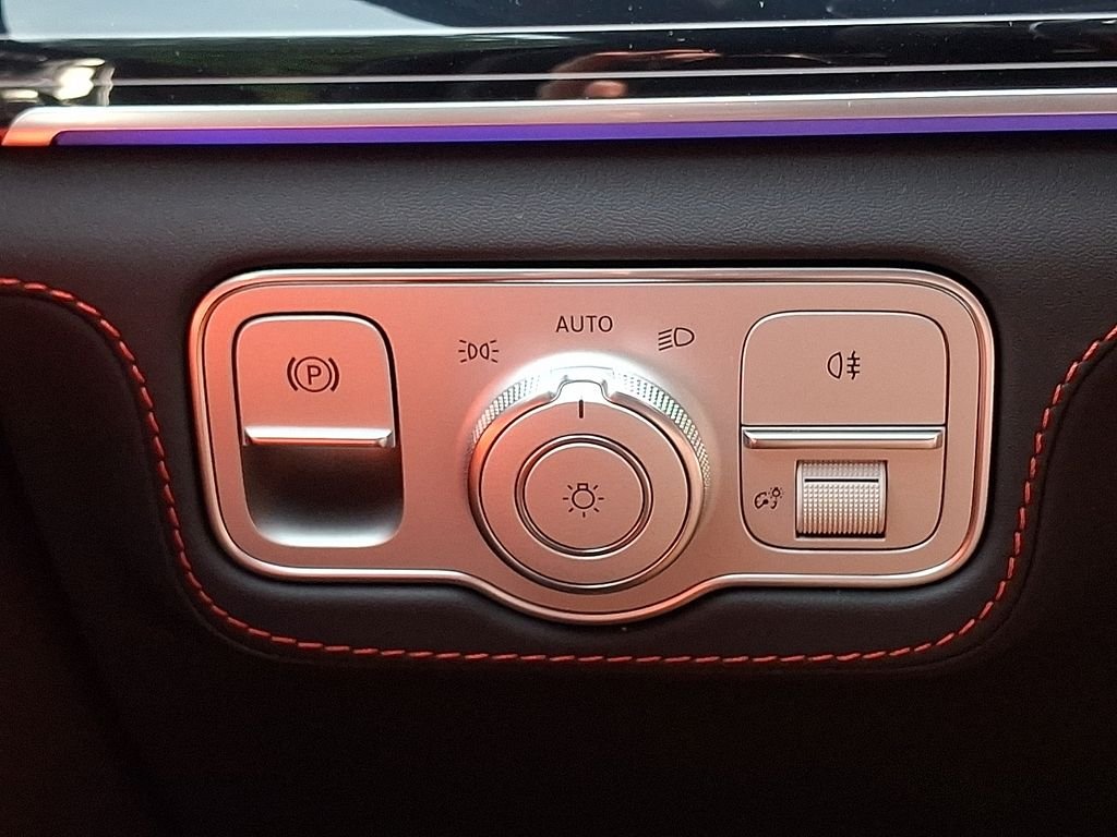New 2026 MANUFAKTUR Moonlight White Metallic Mercedes-Benz AMG® GLE 53 4MATIC+ SUV image 20