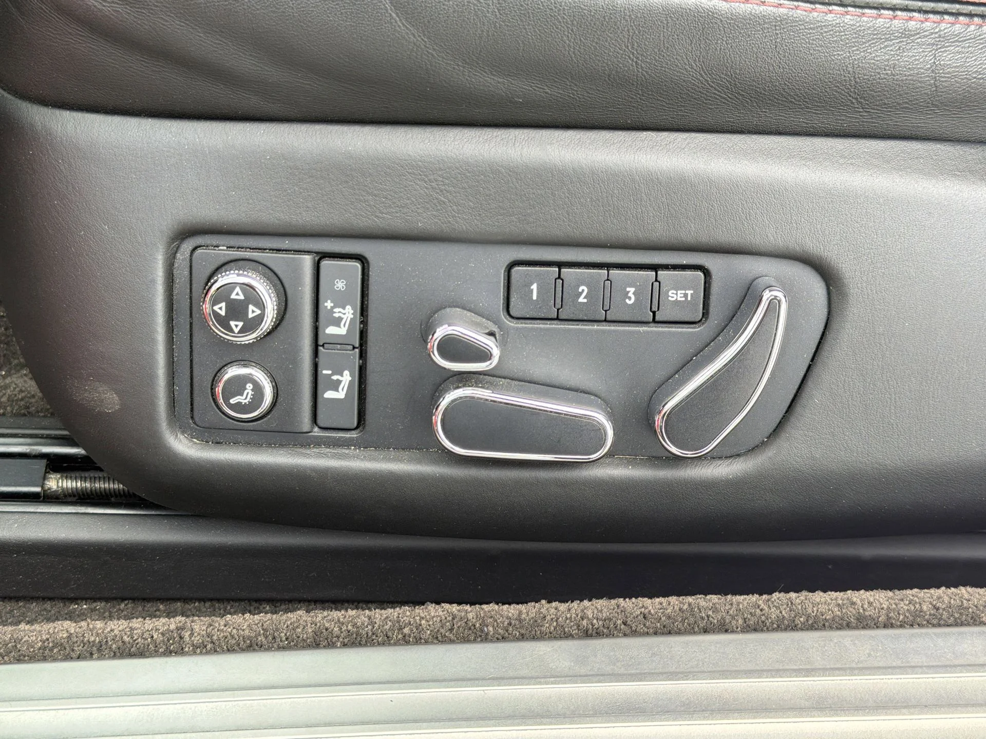 Used 2014 Red Bentley Speed image 19