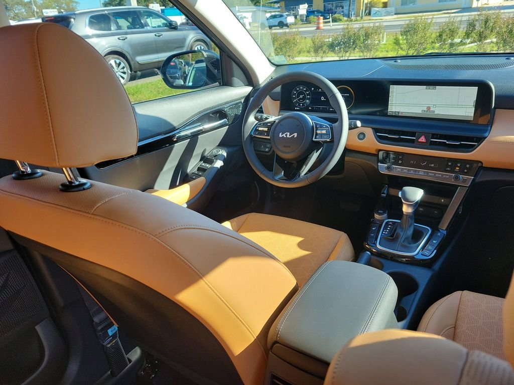 New 2026 Black Kia EX image 13