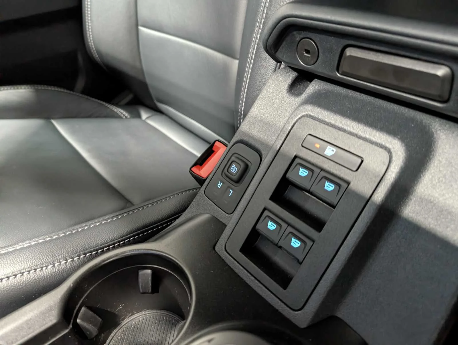 2021 Ford Bronco 4-Door First Edition - Photo 24