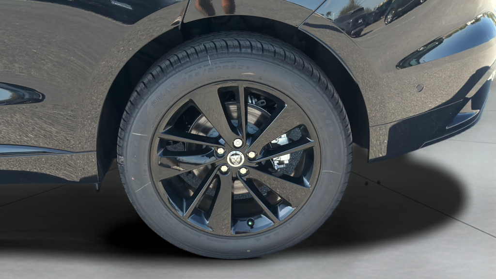 New 2026 Santorini Black Jaguar P250 R-Dynamic S image 16