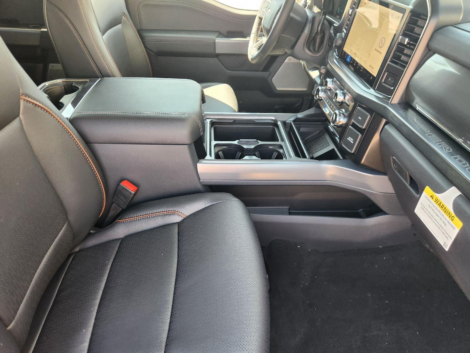 New 2026 Star White Metallic Tri-Coat Ford F-250® Lariat® image 10