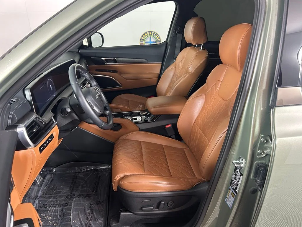 Certified Used 2025 Green Kia SX-Prestige X-Line image 7