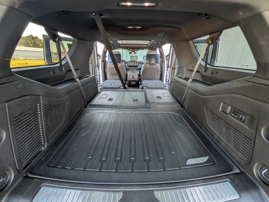 Used 2021 Summit White GMC AT4 image 16