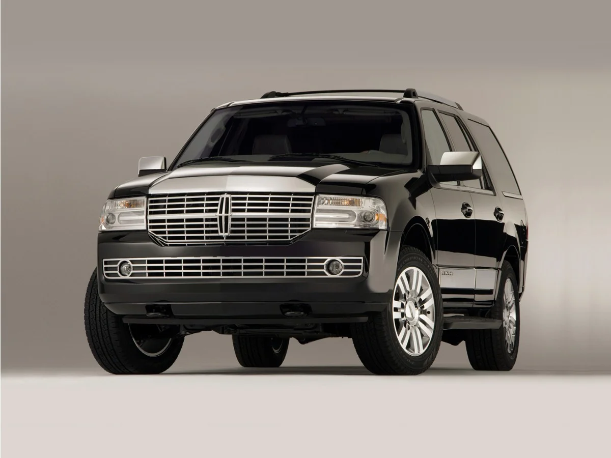 2011 Lincoln Navigator 4x2's photo