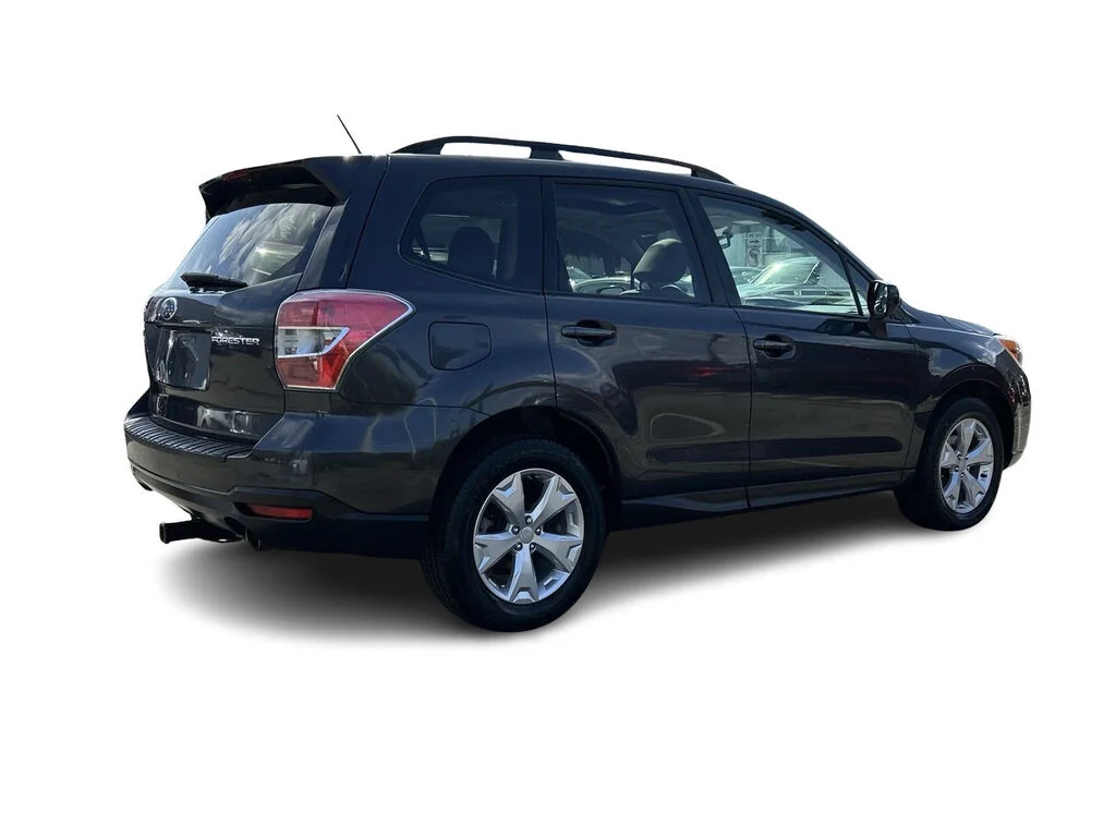 Used 2015 Dark Grey Metallic Subaru 2.5i Touring Package Local BC   Dilawri Certified image 15