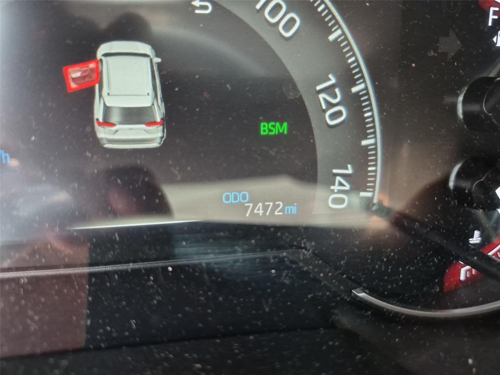 Used 2025 Silver Sky Metallic Toyota XLE Premium image 23