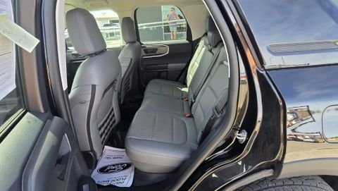 Used 2025 Shadow Black Ford Badlands image 27