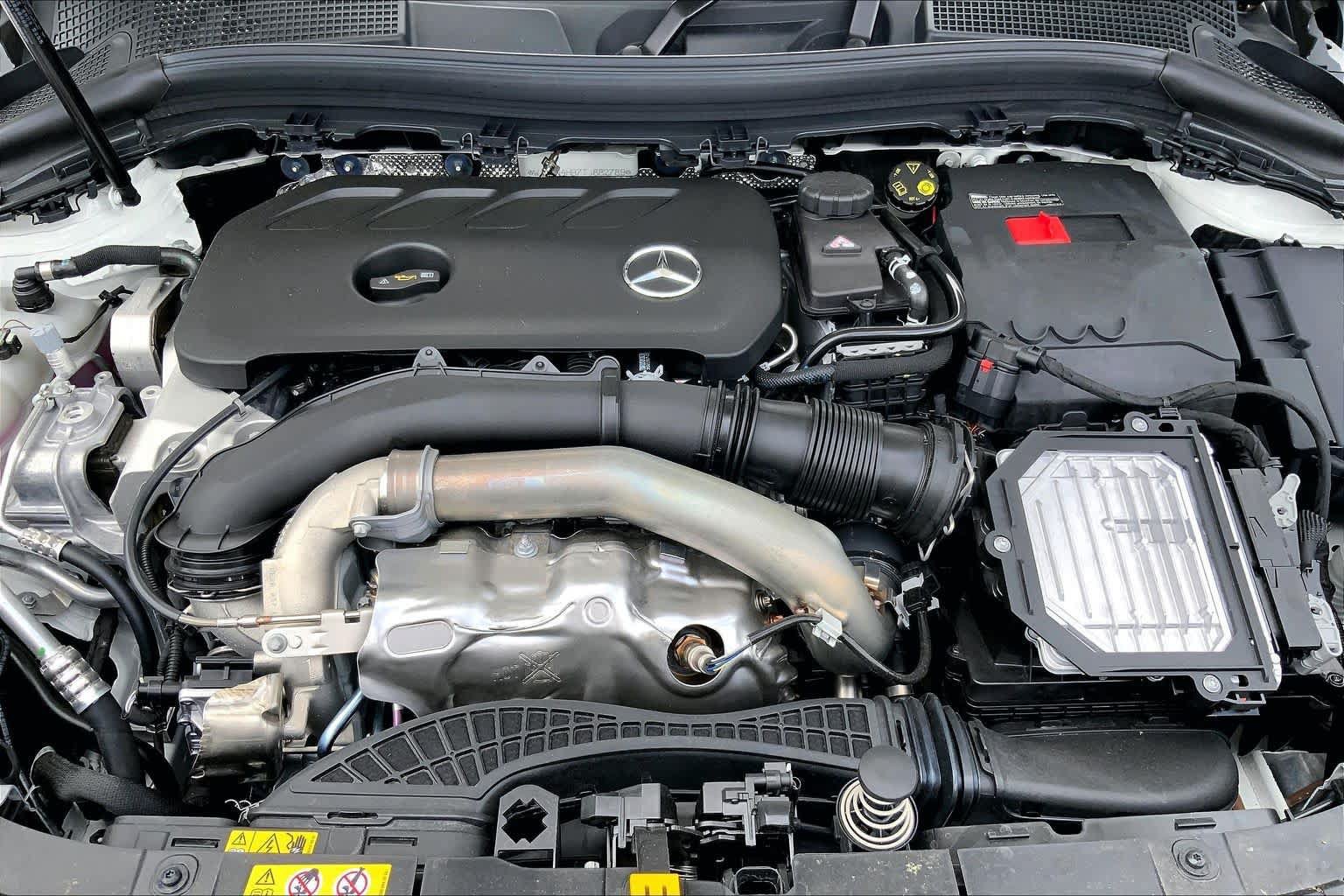 New 2026 Polar White Mercedes-Benz GLA 250 image 20