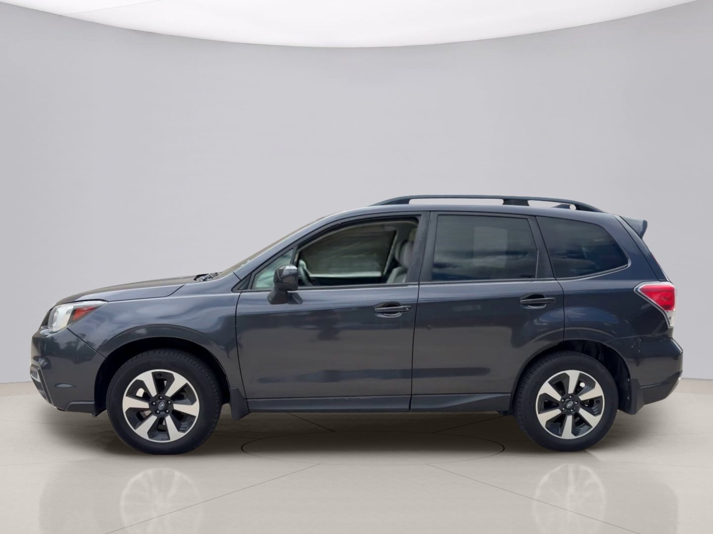 Used 2018 Black Subaru 2.5I PREMIUM image 2