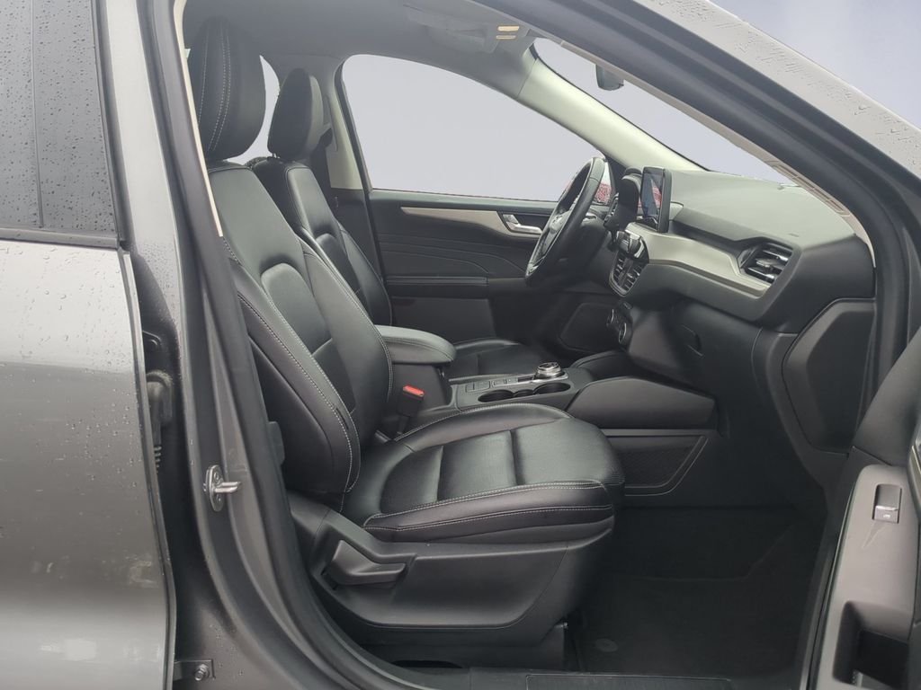 Used 2021 Gray Ford SEL image 19