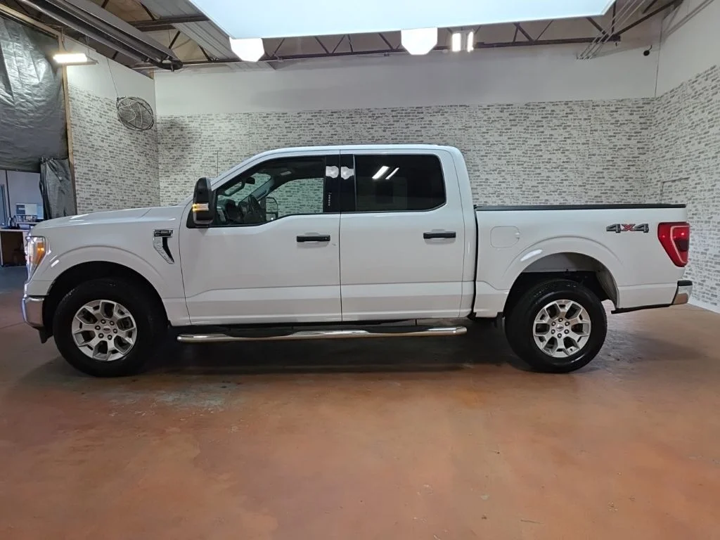 Used 2021 White Ford XLT image 4