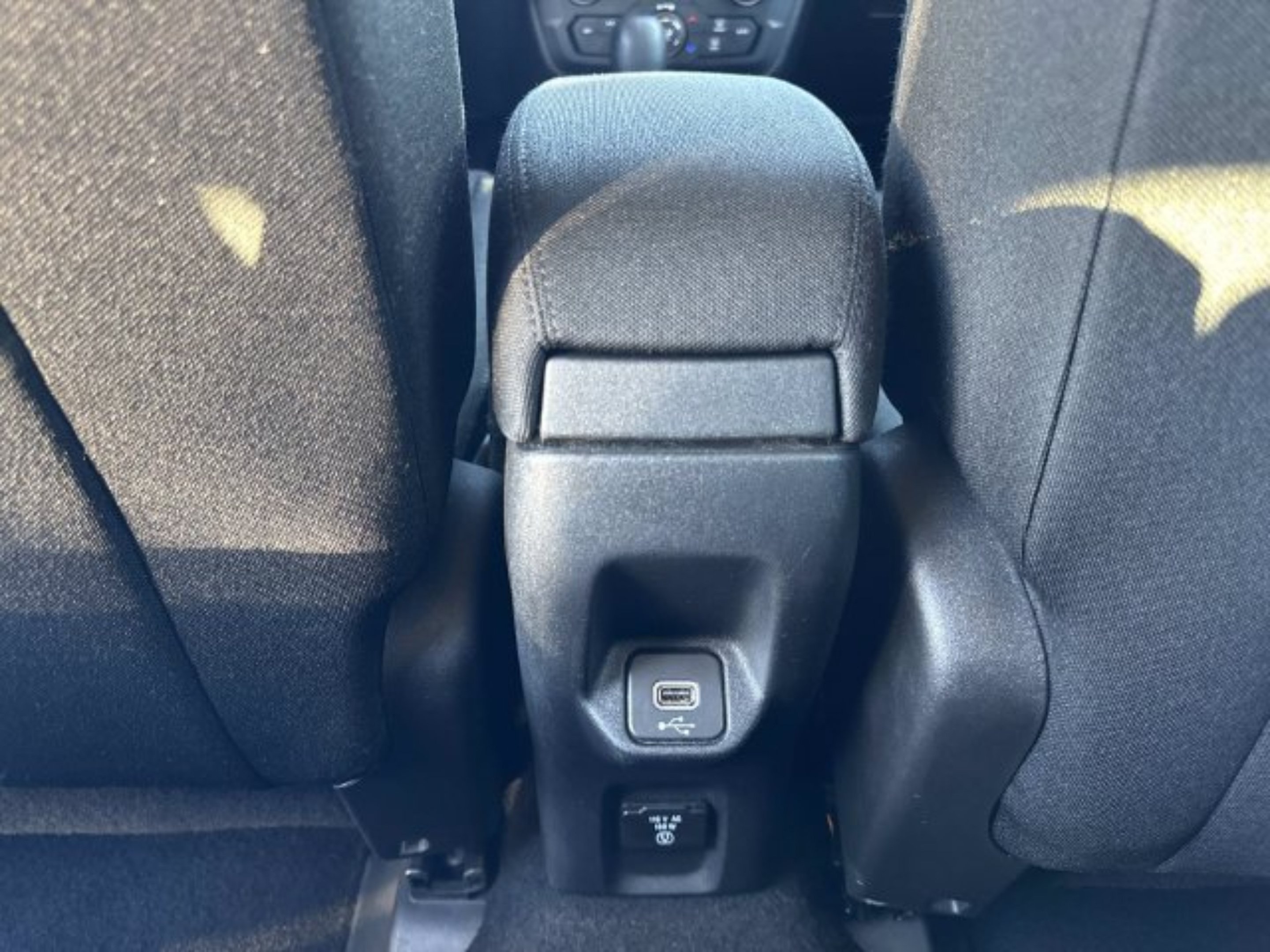 2020 Jeep Renegade Latitude - Photo 12