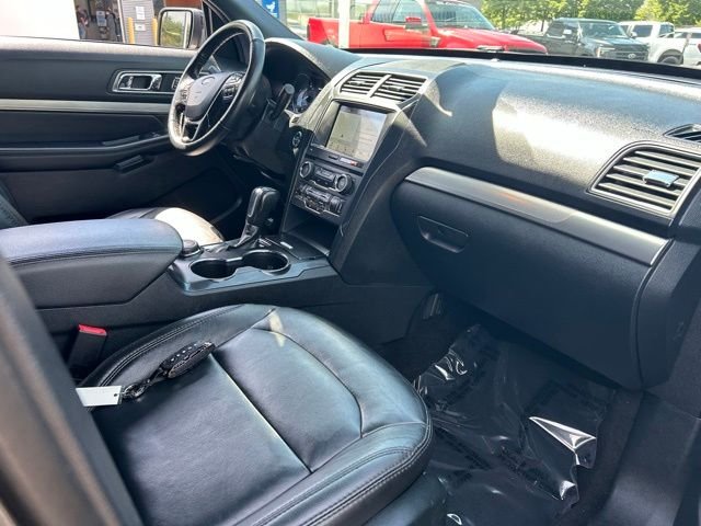 Used 2018 Magnetic Ford XLT image 10