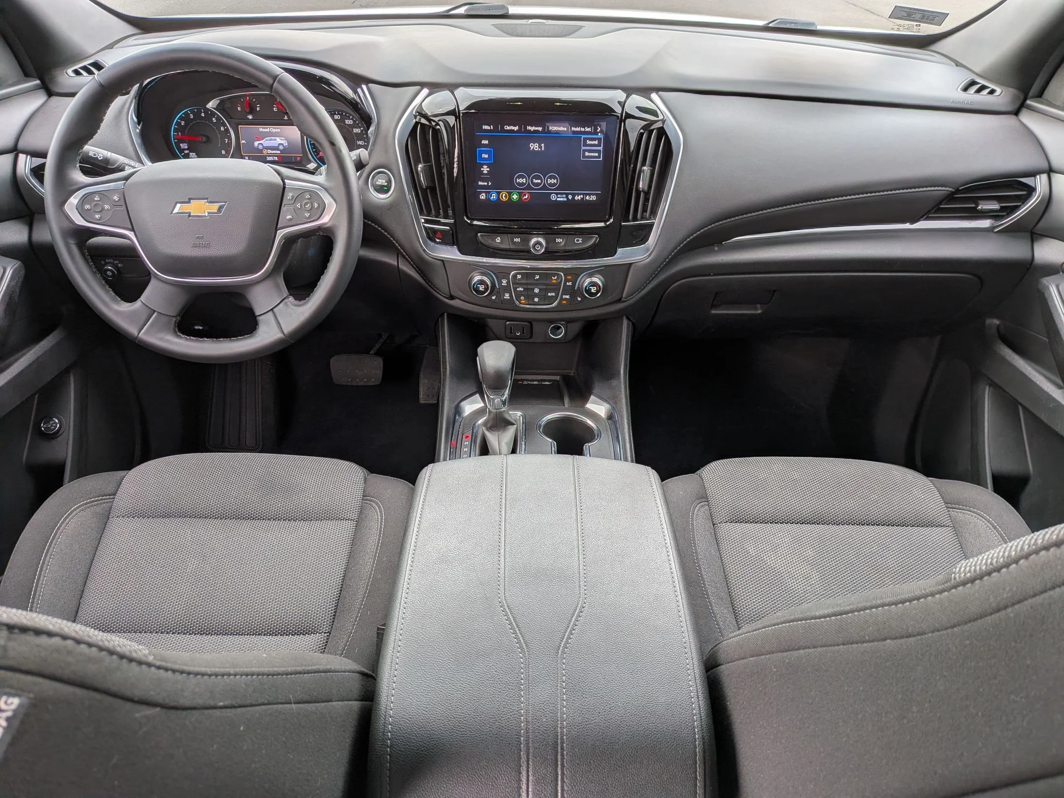 Used 2023 Summit White Chevrolet LT Cloth image 19