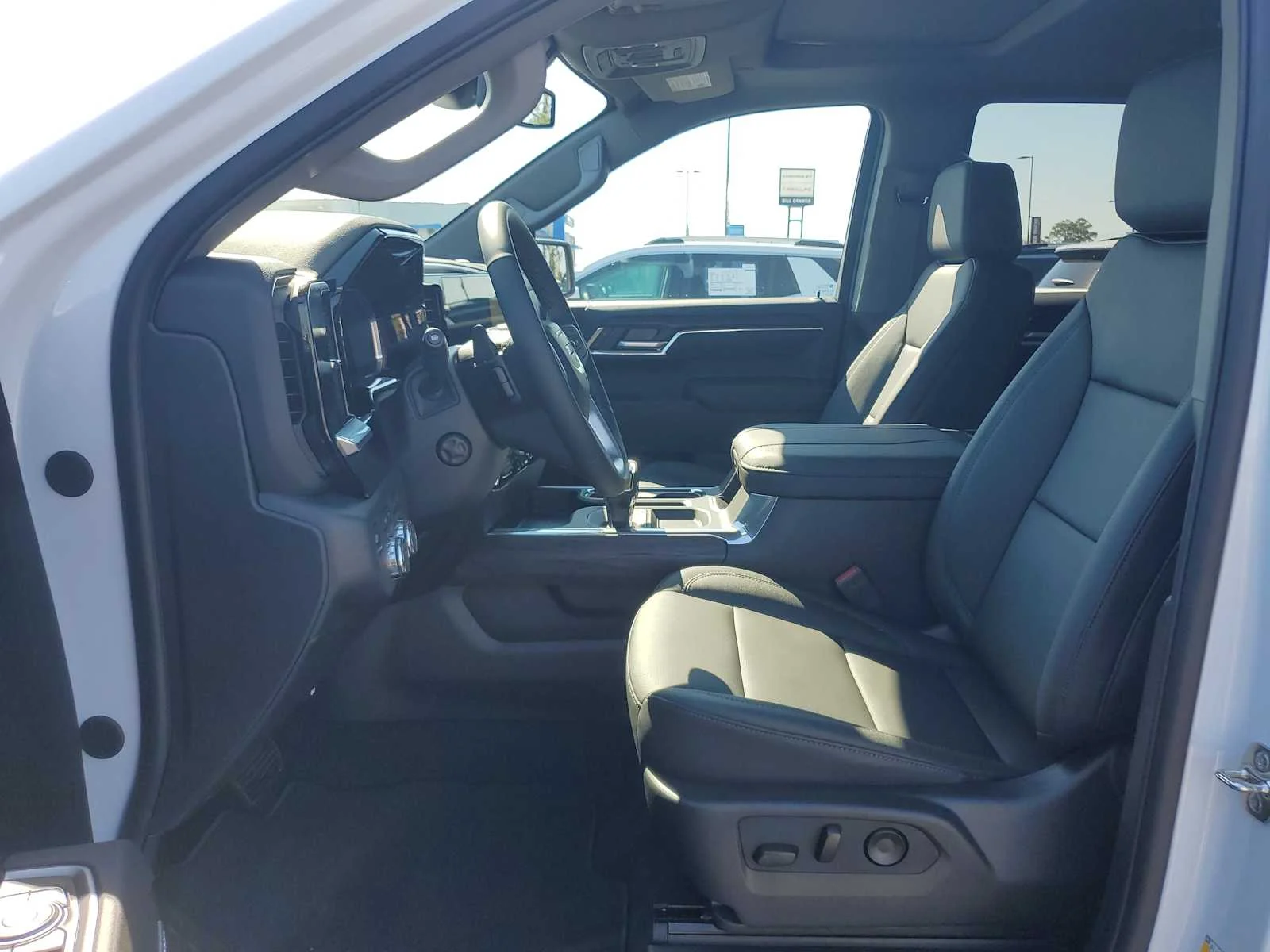 New 2026 Glacier White Tricoat GMC SLT image 15
