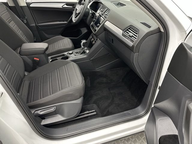 Used 2022 White Volkswagen 2.0T S image 23