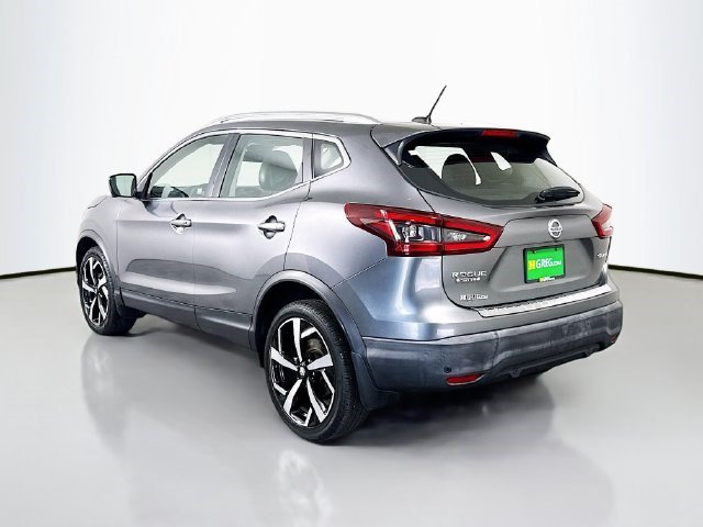 Used 2022 Gun Metallic Nissan SL image 5