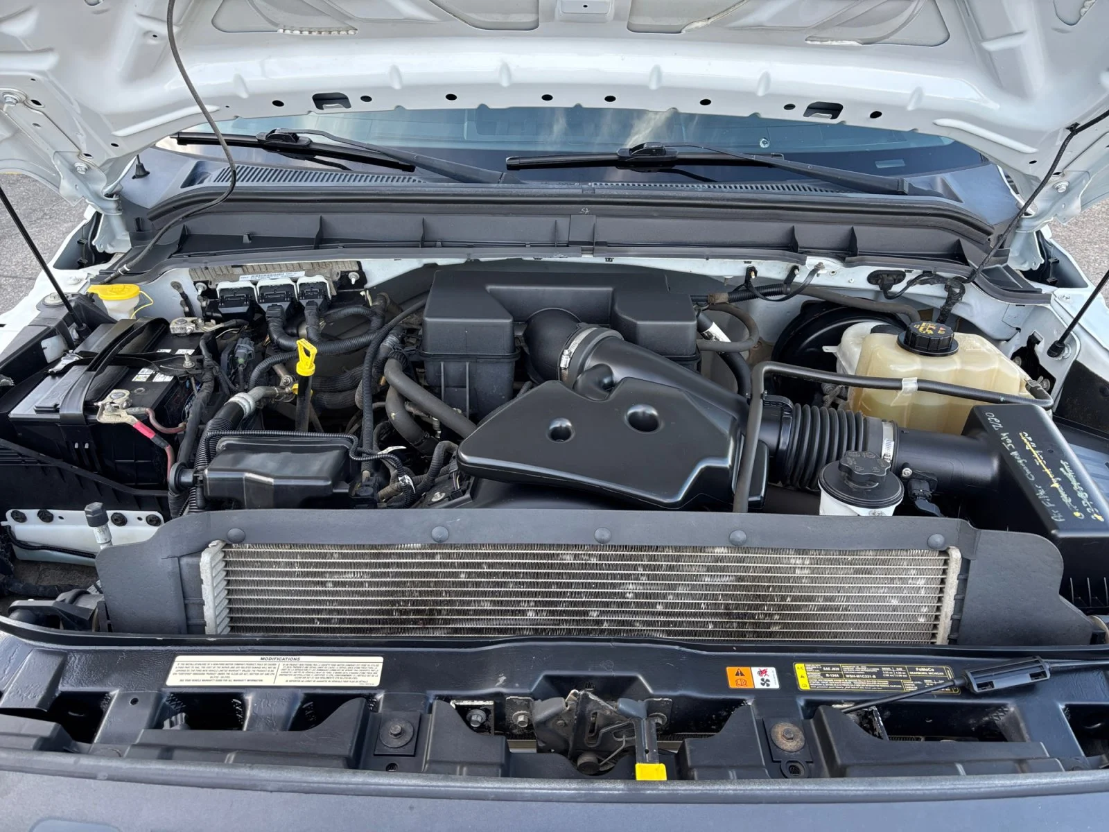 Used 2011 White Ford XL image 20
