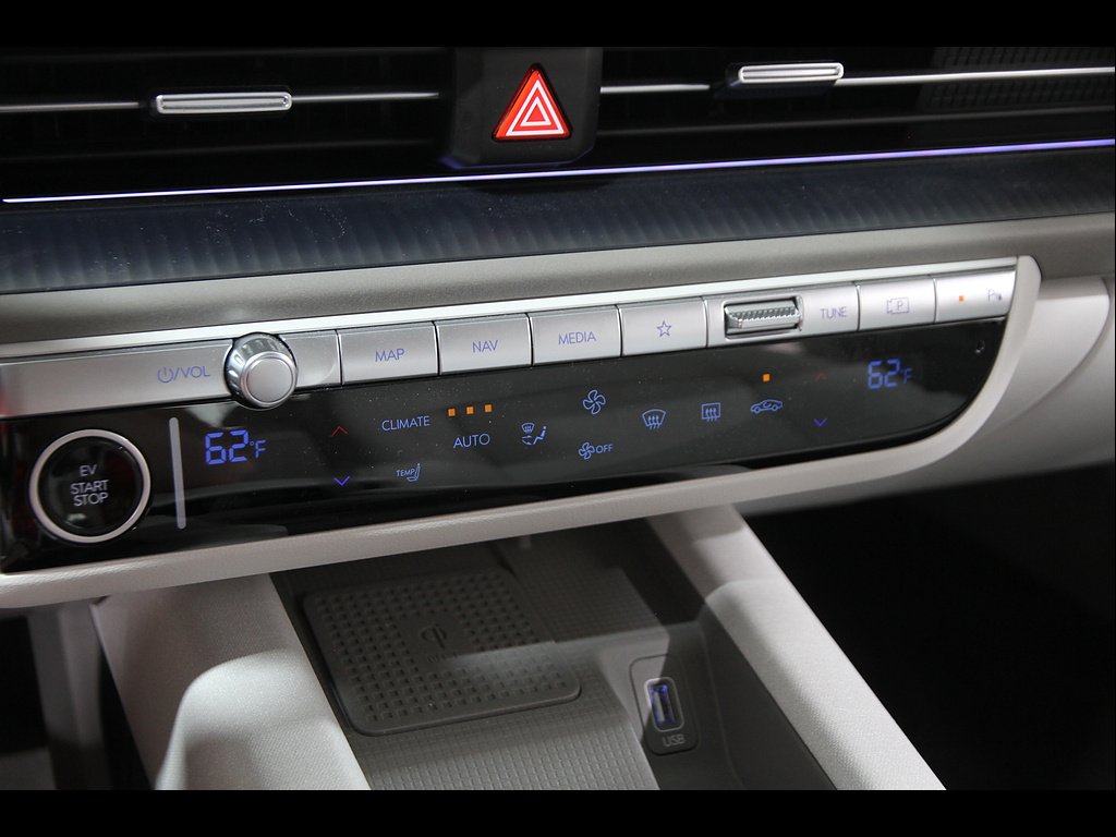 2024 Hyundai IONIQ 6 SEL - Photo 16