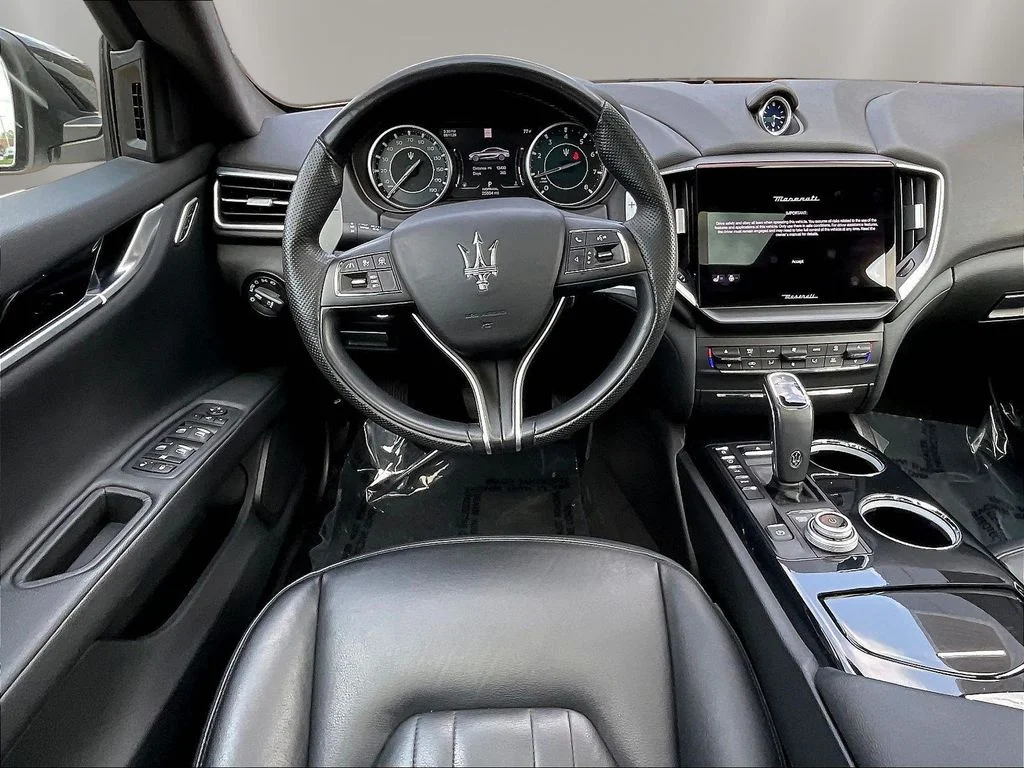 Used 2023 Bianco Maserati Modena Q4 image 8