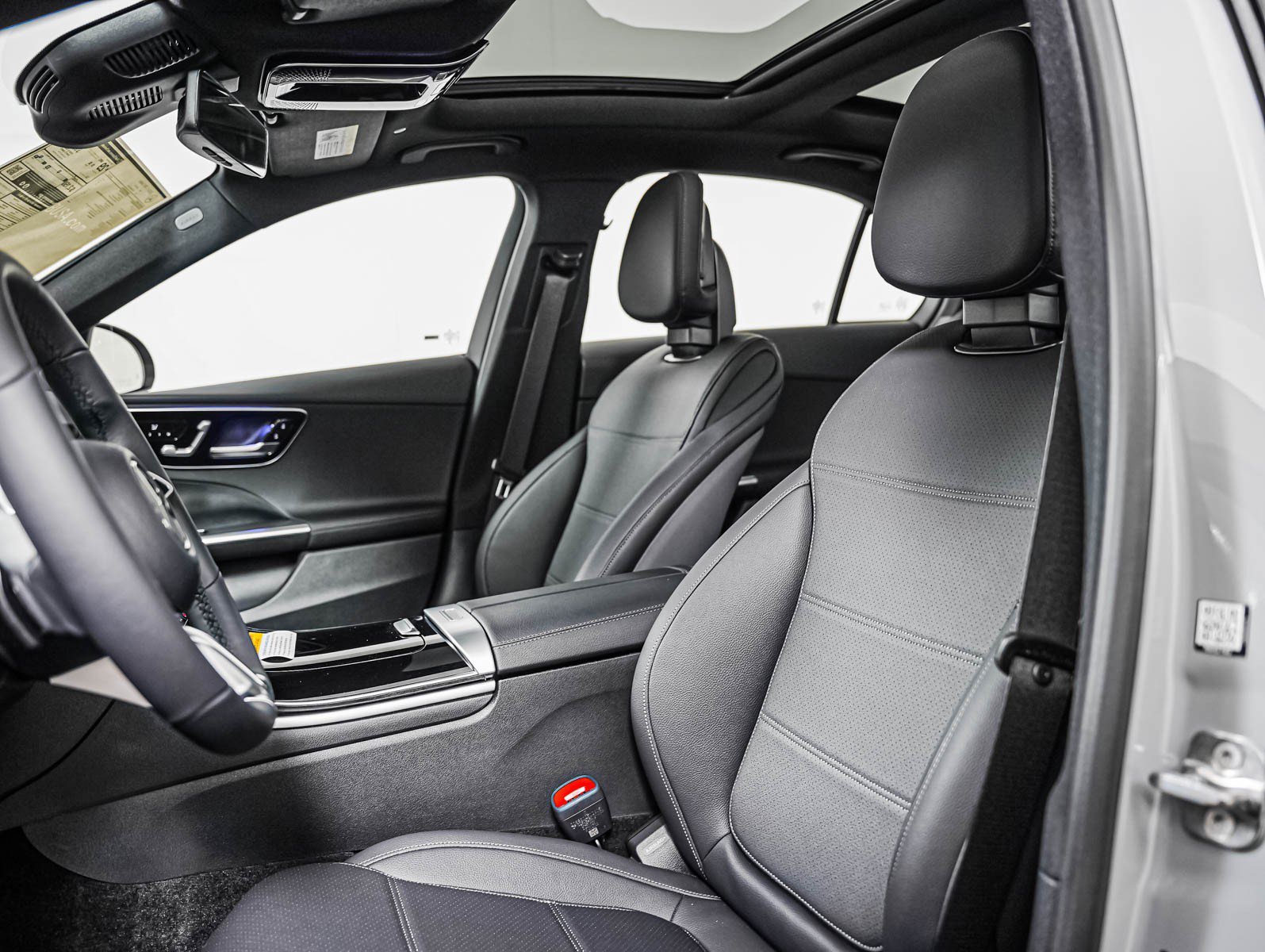 New 2026 MANUFAKTUR Alpine Grey Mercedes-Benz C 300 image 11