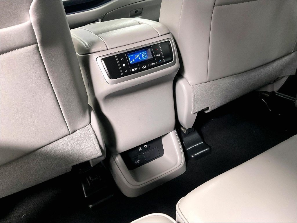 Used 2019 Gray Toyota XLE image 29