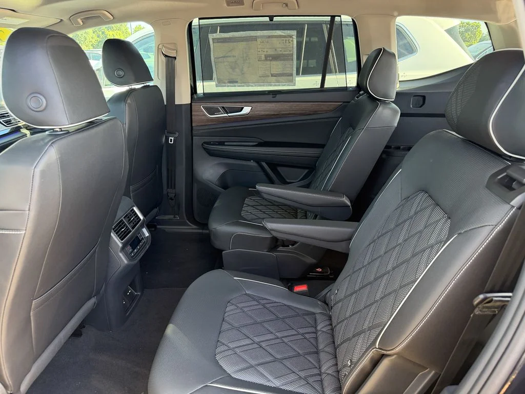 2026 Volkswagen Atlas SEL Premium R-Line - Photo 25