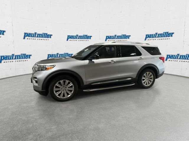 Used 2020 Silver Metallic Ford Limited image 7