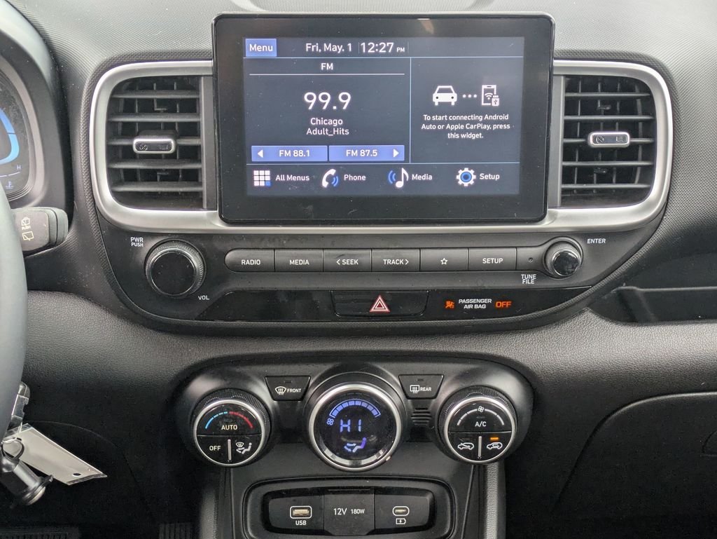 Used 2023 Silver Hyundai SEL image 26