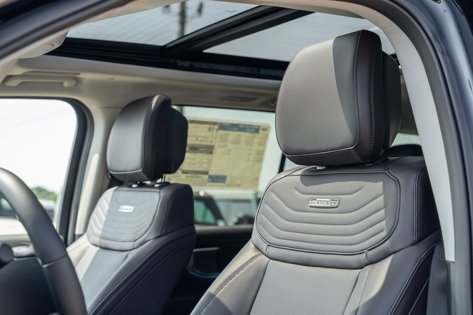 New 2026 Agate Black Metallic Ford MAX Platinum® image 21