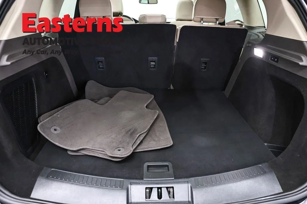 Used 2022 Black Lincoln Standard image 11