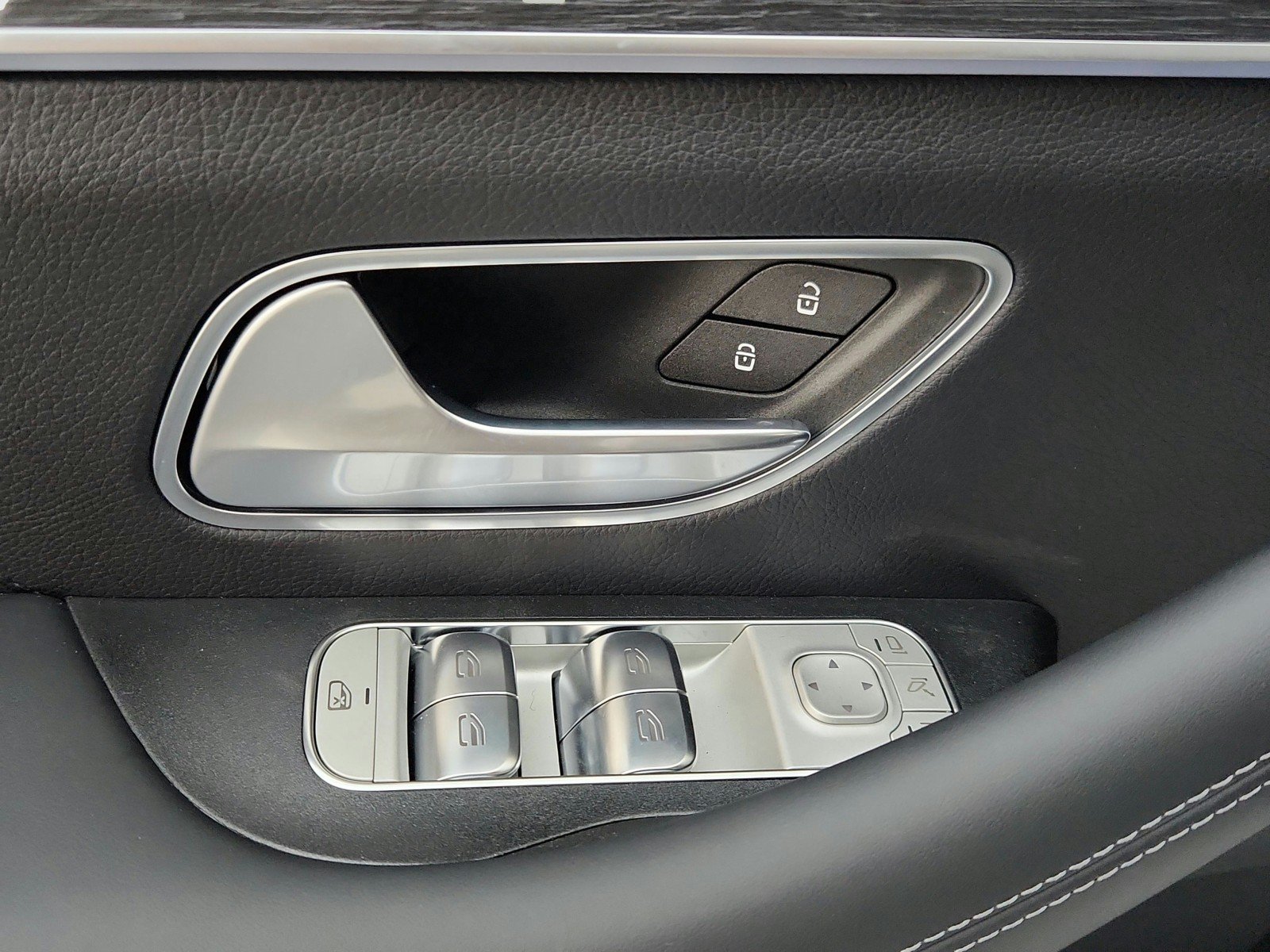 New 2027 MANUFAKTUR Moonlight White Metallic Mercedes-Benz AMG® GLE 53e 4MATIC+ SUV image 22
