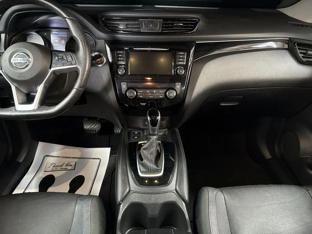 Used 2019 Gun Metallic Nissan SL image 25