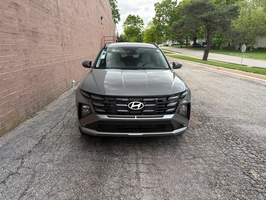 New 2026 Hampton Gray Hyundai SEL FWD image 8